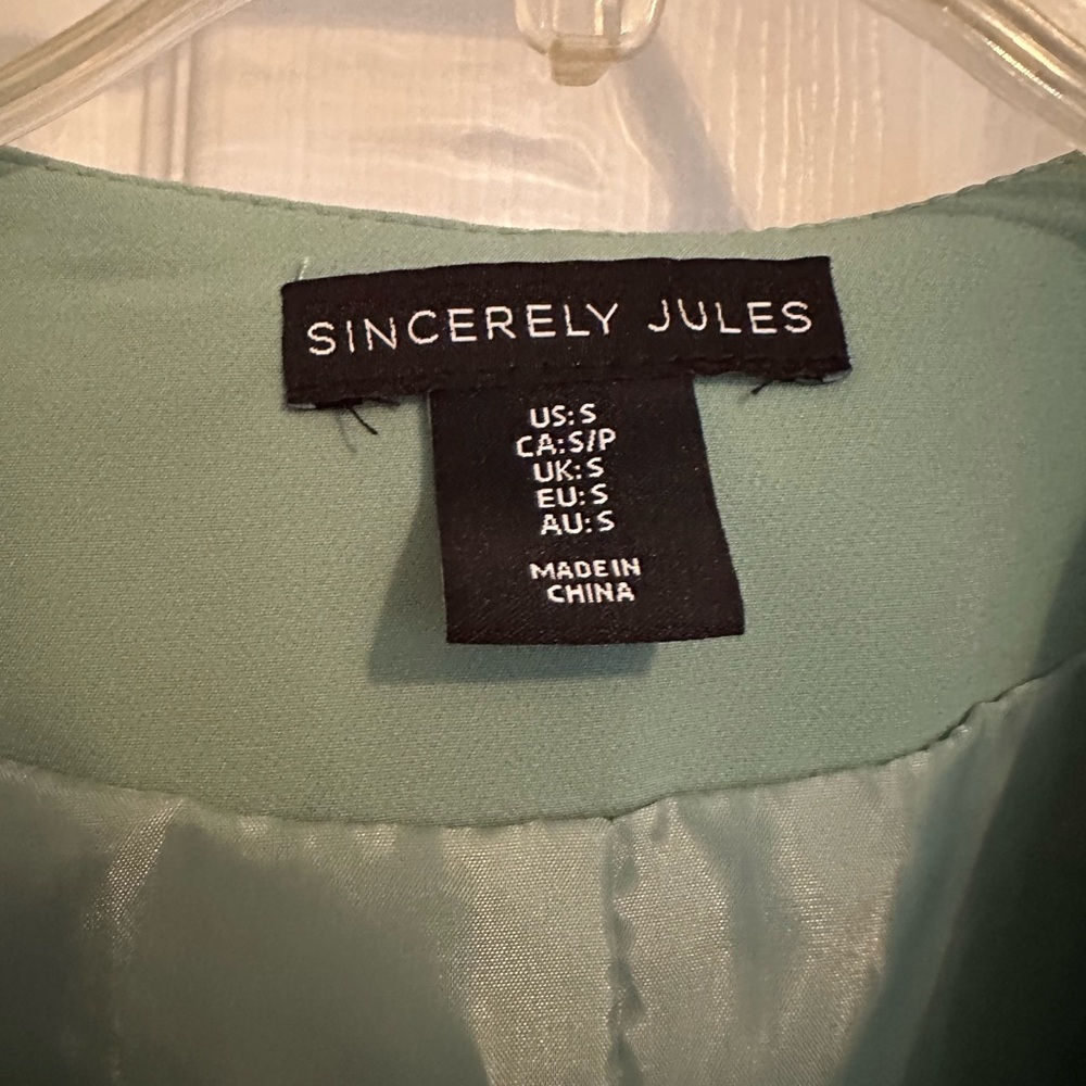 Sincerely Jules Light Green Vest - Picture 2 of 3